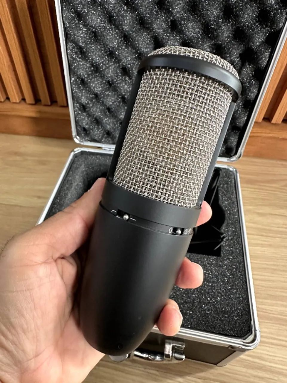 Microfone Condensador AKG P420 - Foto 2