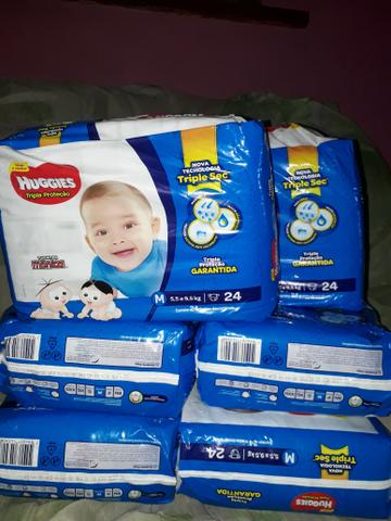 Vendo Fraldas huggies 24 unidade tamanho M