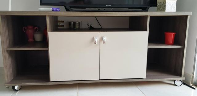 Rack Com Rodinhas - Um luxo - Foto 2