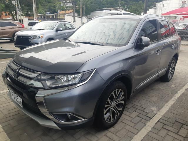 Outlander 2.0 Cvt At 2017 - 1 Ano de Garantia Mitsubishi Raion Barra (21) 3504-5000