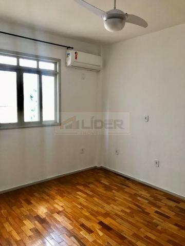Apartamento Semi Mobiliado - 2 Quartos + 1 Suíte - Centro - Foto 9