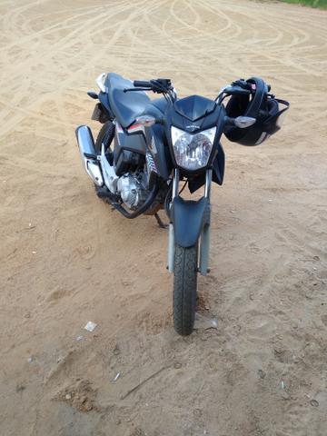 Titan 160