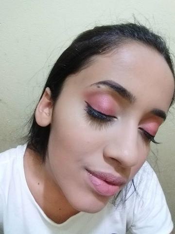 Makes e penteados - Foto 4