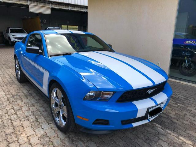 Ford Mustang V6 impecável, baixa km - Foto 2