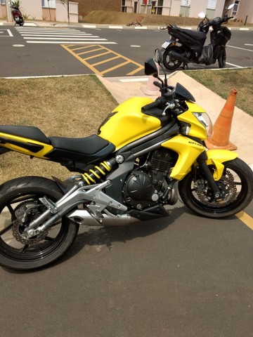 KAWAZAKI ER 6N