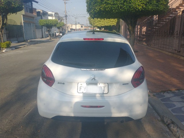 IMPERDÍVEL PEUGEOT 208 ALLURE MT 2018