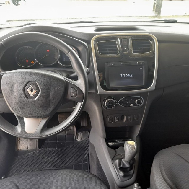 SANDERO DYNAMIC AUTOMÁTICO 2015
