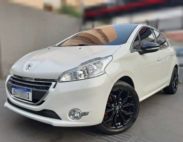 PEUGEOT 208 GRIFFE 65.000 KM !