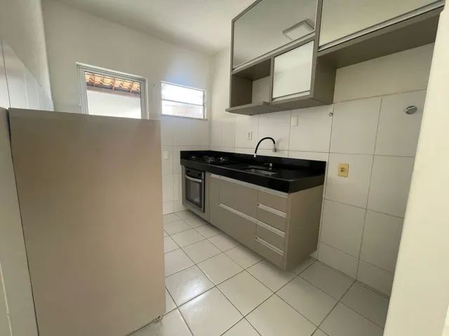 Oportunidade Casa 2/4 com closet - área goumert - em condomínio 