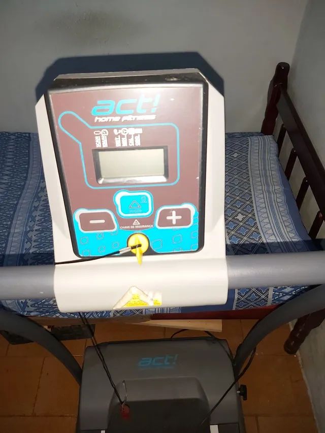 Esteira Ergométrica Eletrônica ACT! Home Fitness CLE 10 classic<br><br> - Foto 2