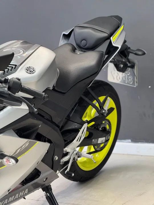 Yamaha YZF R15 ABS 2024 - Foto 6