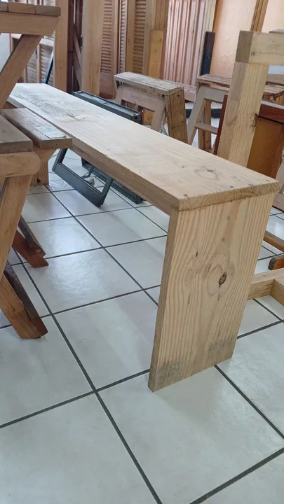 Banco madeira pinus