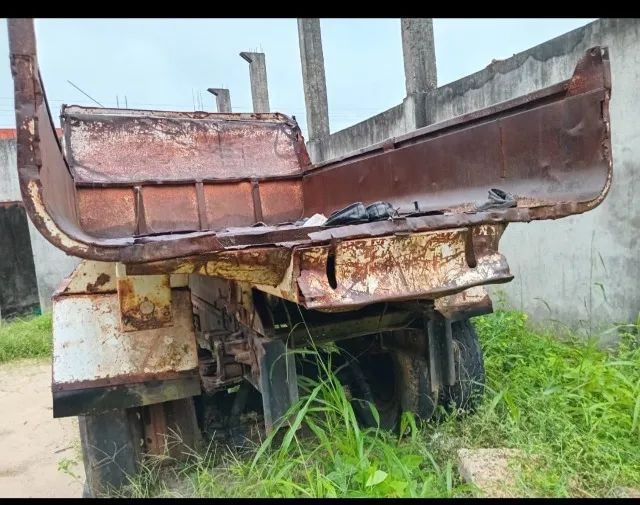Caçamba Mercedes 1214 - Foto 2