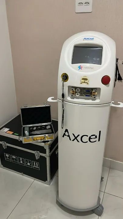 MÁQUINA DE CRIOFREQUÊNCIA BIPOLAR E MONOPOLAR FESMATEK