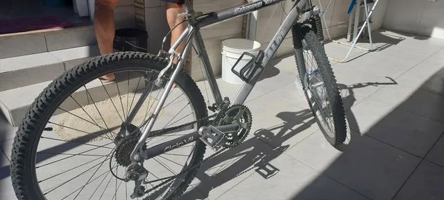 BICICLETA EM ALUMÍNIO 