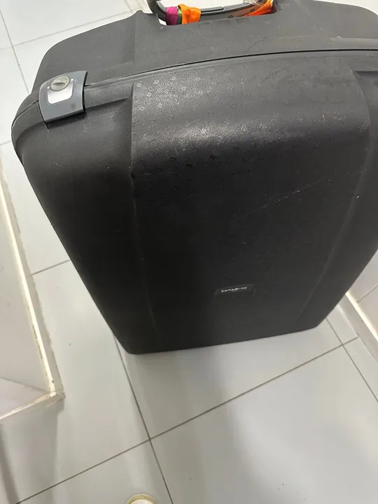 Mala Sansonite preta