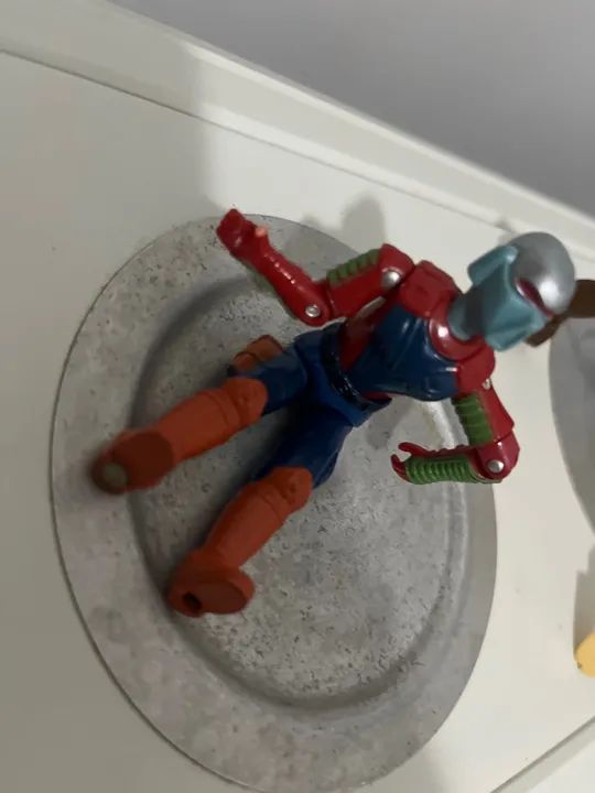 3 Bonecos de ação - Sonic, Girafa e Robo - Foto 2