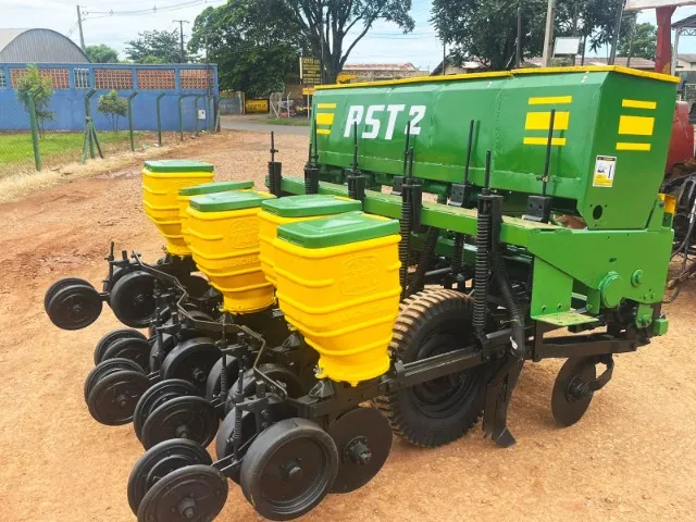 Plantadeira Tatu Marchesan PST-2 5 linhas