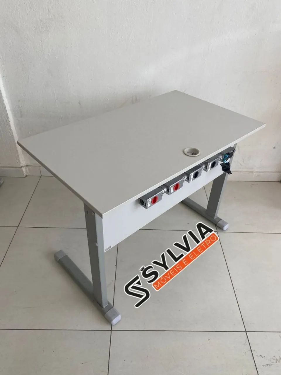 Mesa escrivaninha 451968077545482242