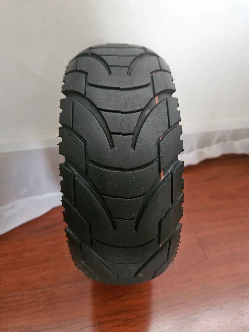 Pneu Semi-novo de 10 Polegadas para Patinete Elétrico (Foston S10, S12 e etc) - Foto 2