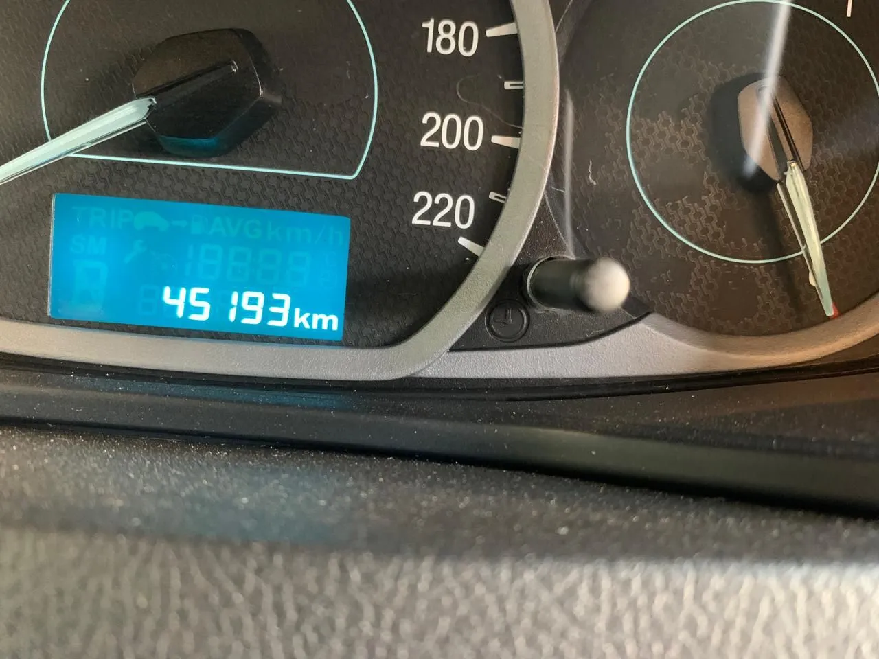 Ford Ka muito novo carro para pessoa exigente