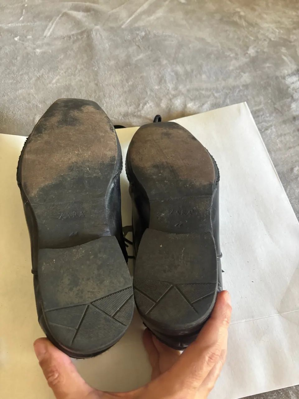 Sapatos social em couro preto Zara tamanho 41 - Foto 3