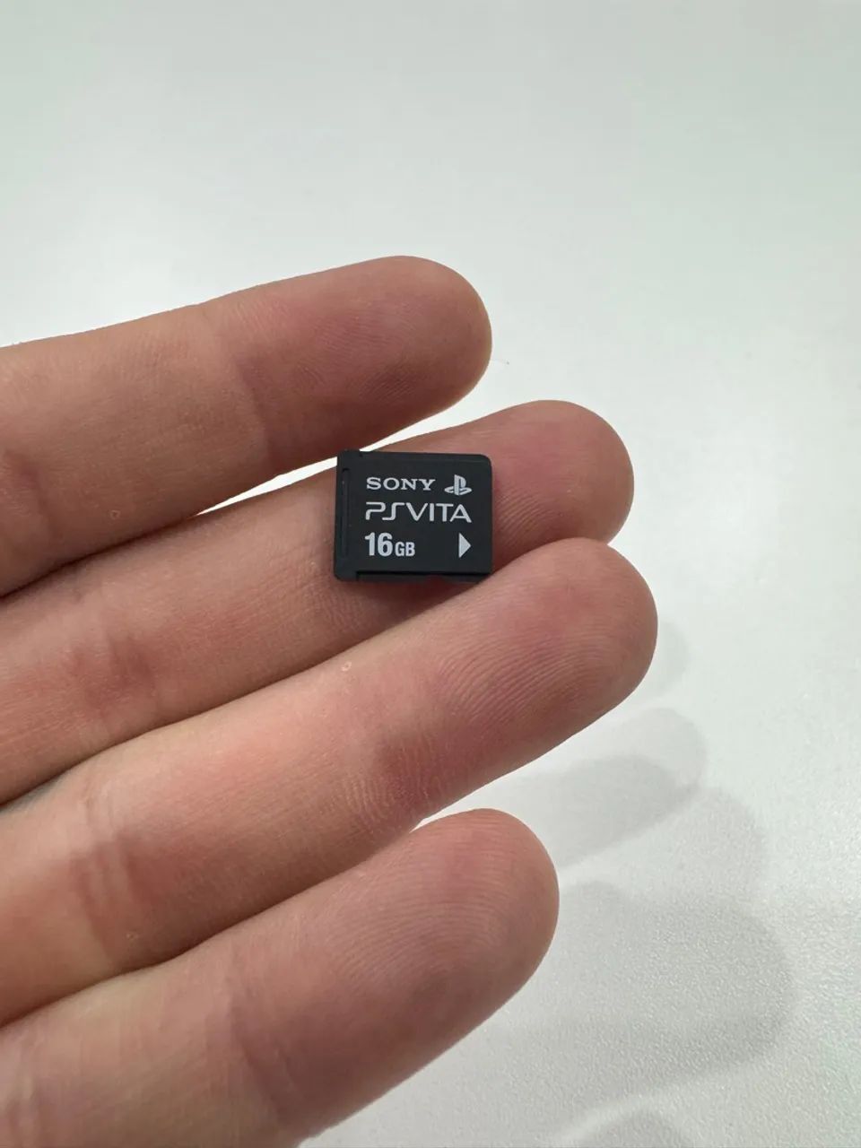 Vendo Cartão de Memória 16GB para PS Vita Original 