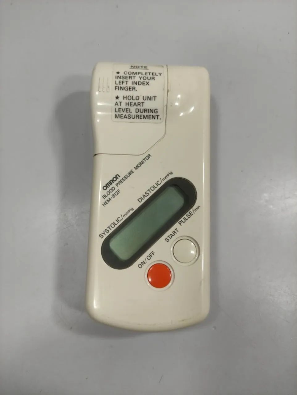 Medidor De Pressão Omron Hem-812f Vintage Funciona Leia Cq3 Branco (Usado) - Foto 2