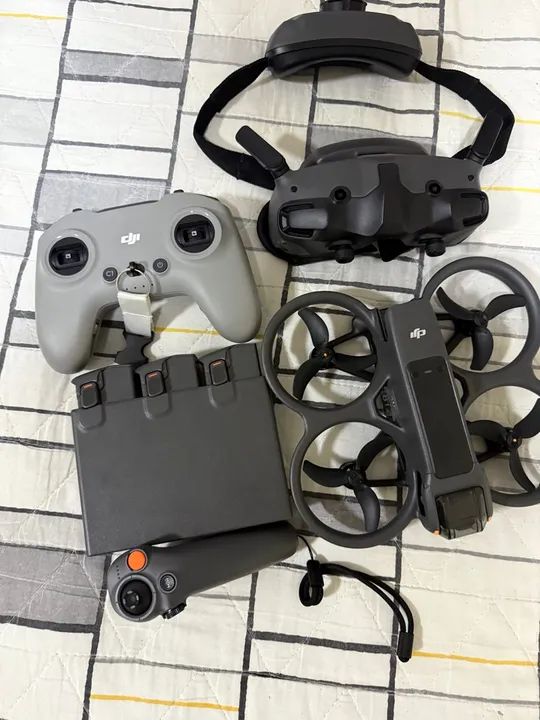 Drone Dji Avata 2 Fly More Combo (3 Baterias) C/ Goggles 3 - Foto 4