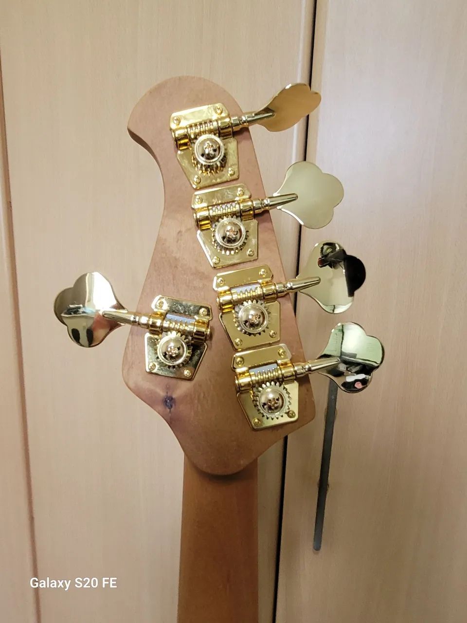 Baixo 5 Cordas Dacruz modelo Music Man - Foto 4