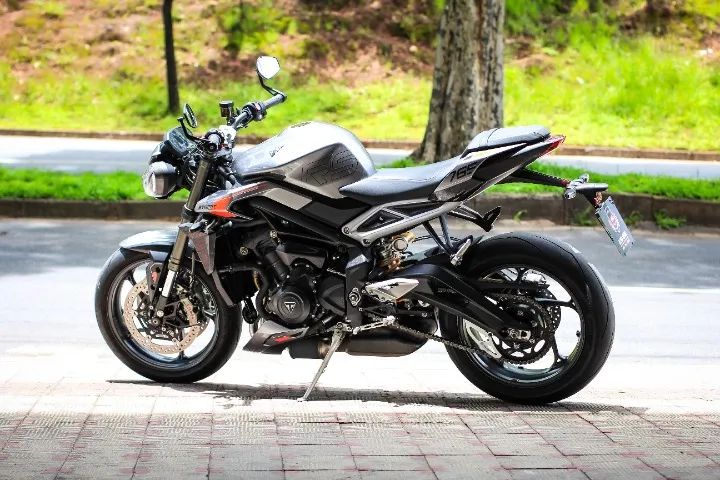 Triumph Street Triple 765 RS - 2023 - Foto 3