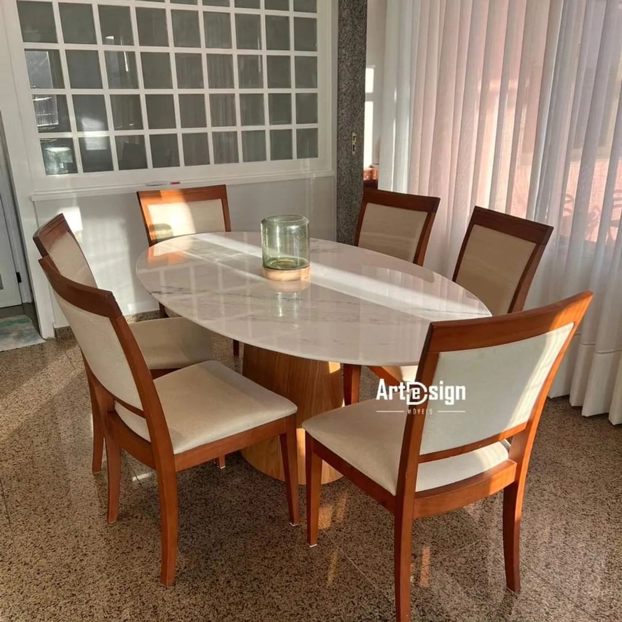 Mesa de jantar cone em mármore espírito santo 