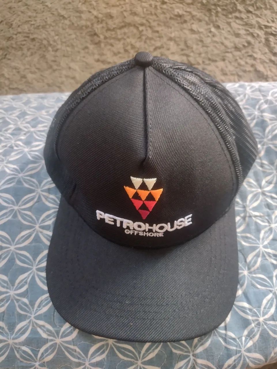 Boné ? logo Petrohouse