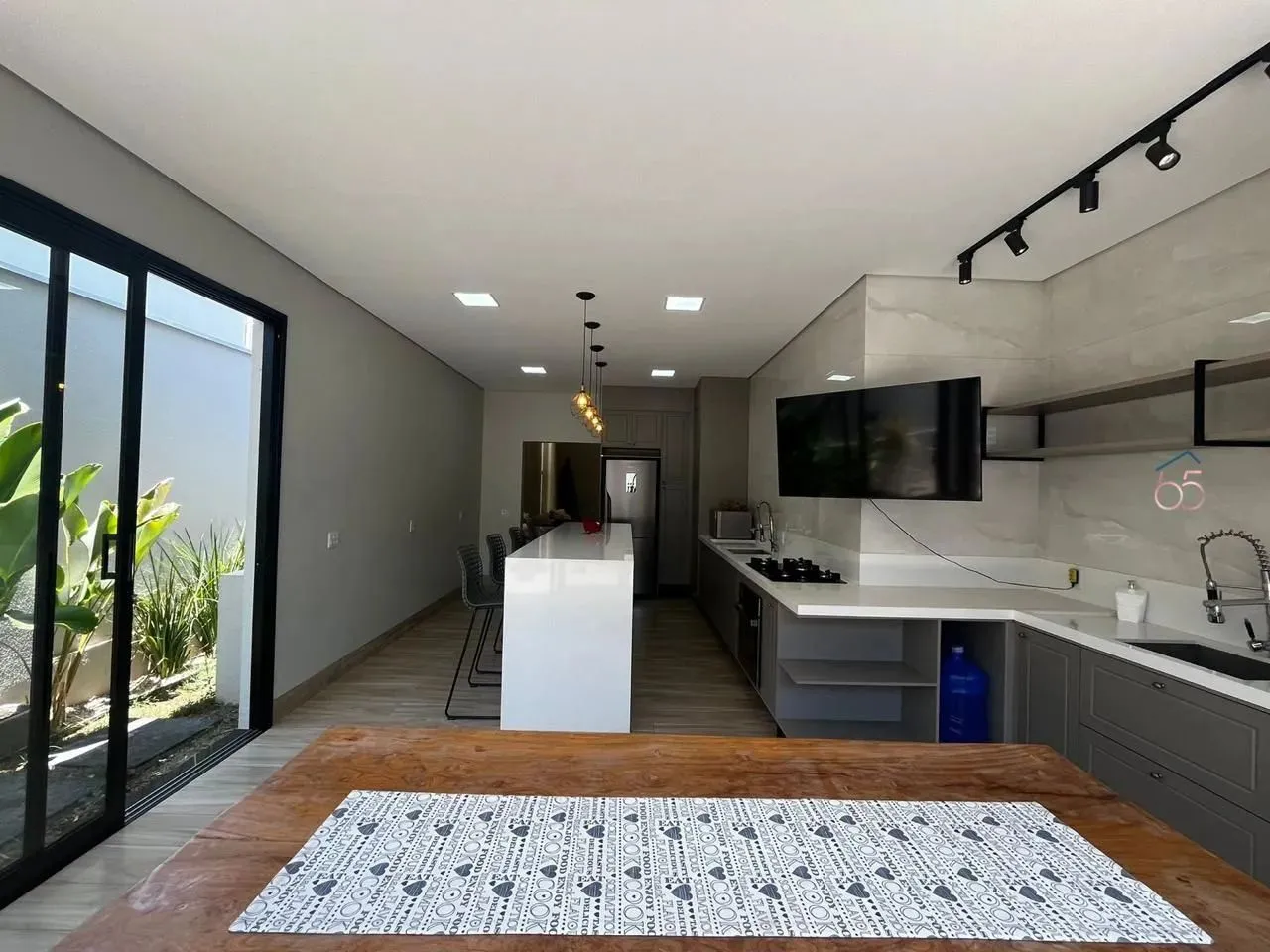 Casa Térrea para aluguel com 165 m2, com 3 quartos em Condomínio Belvedere II - Cuiabá - M