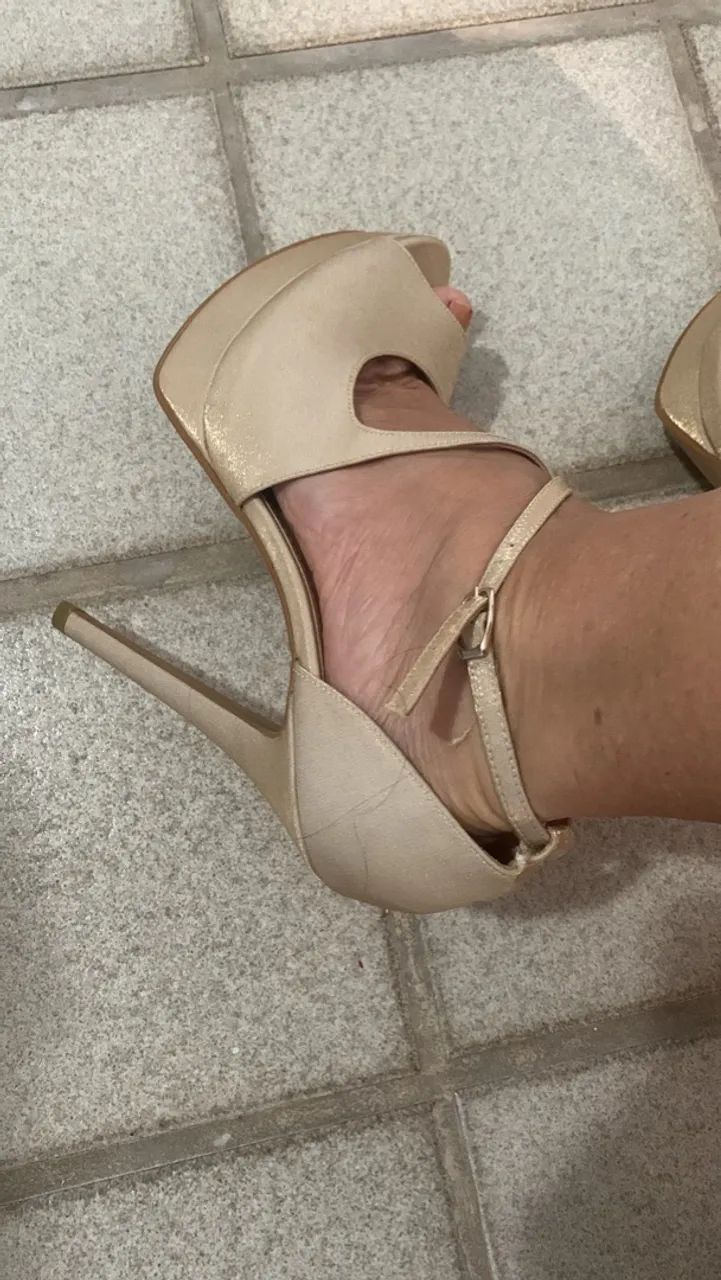 Vestido Longo Rosa com Fenda Elegante - Foto 4