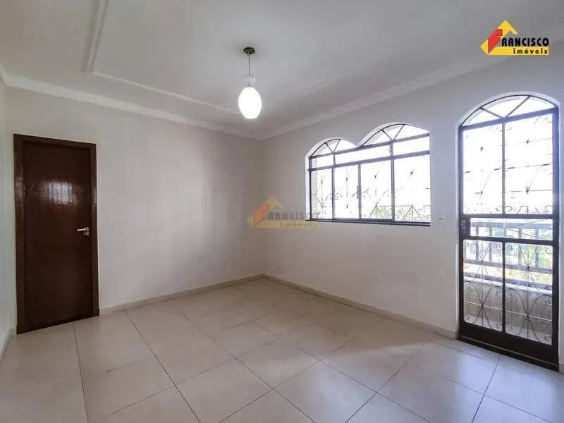 Apartamento para aluguel, 4 quartos, 1 suíte, 1 vaga, Tietê - Divinópolis/MG