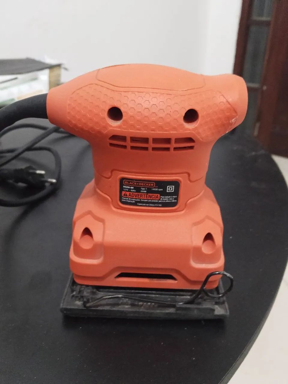 Lixadeira Orbital Black+Decker - Foto 2