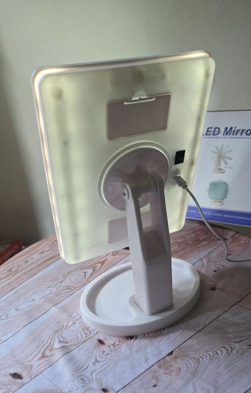 Espelho com luz led para maquiagem  - Foto 5