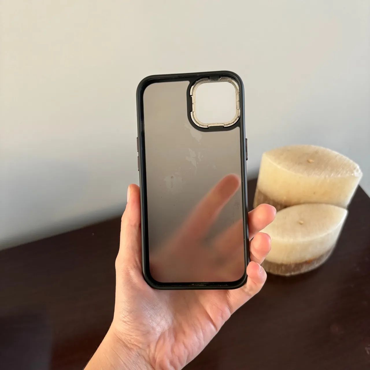 Capa para iPhone Fumê - iPhone 13 - Foto 3