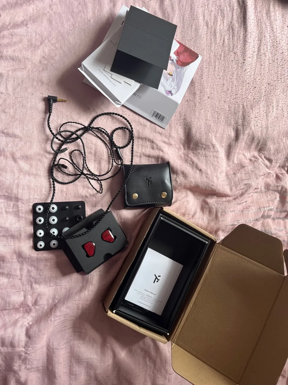 Fones de ouvido truthear zero red com 1 semana de uso