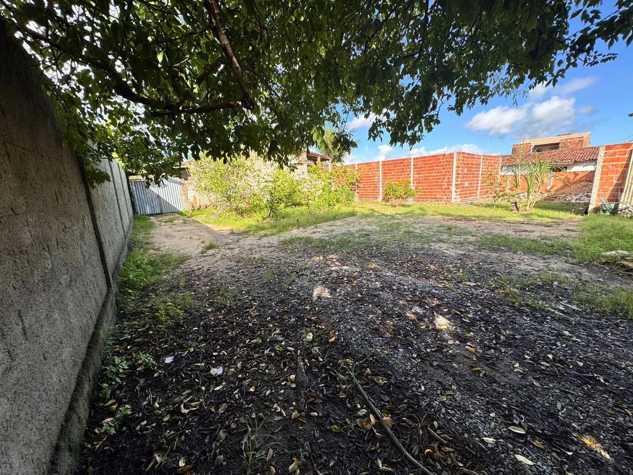 Terreno salvador Lyra a 200 metros do supermercado bom dia