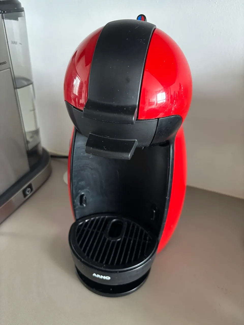 Cafeteira Arno Dolce Gusto