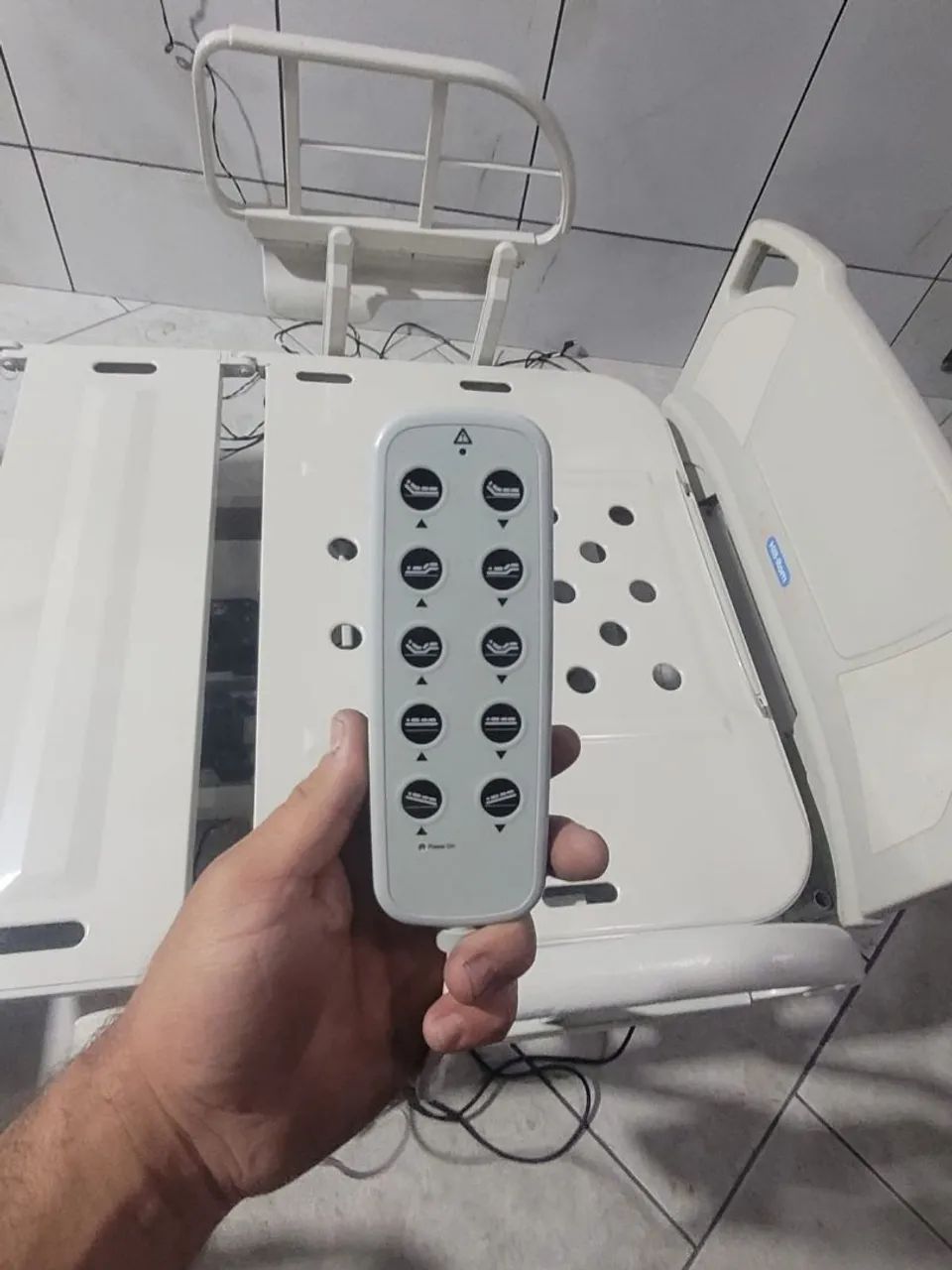 Cama hospitalar elétrica luxo
