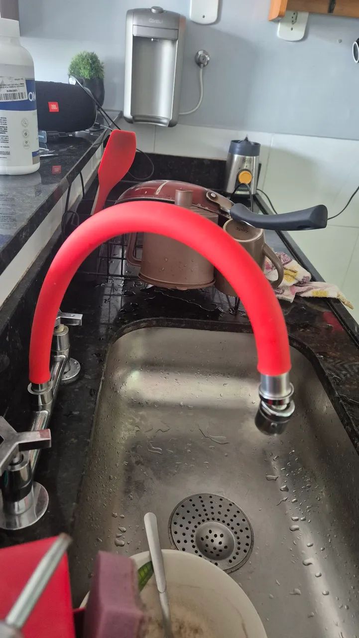 Torneira de pia de cozinha totalmente flexivel e resistente cor vermelha 