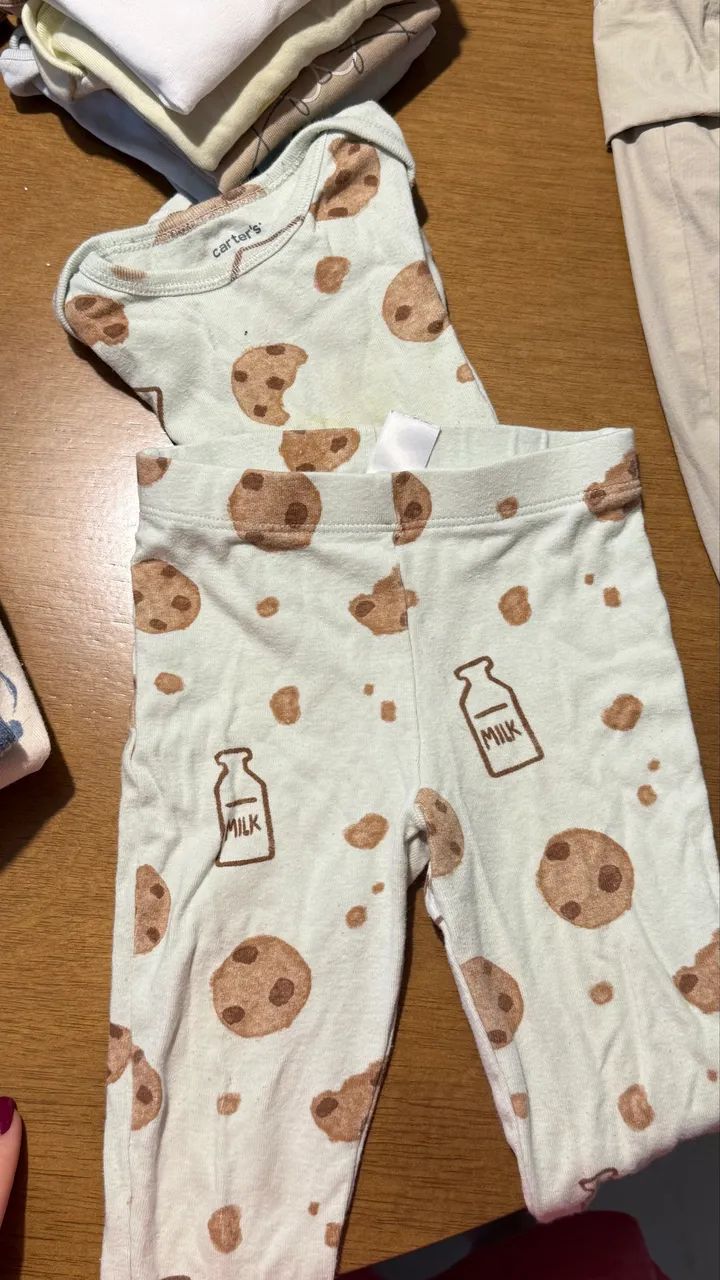 Pijamas bebê 24 meses carters.64314063614594122