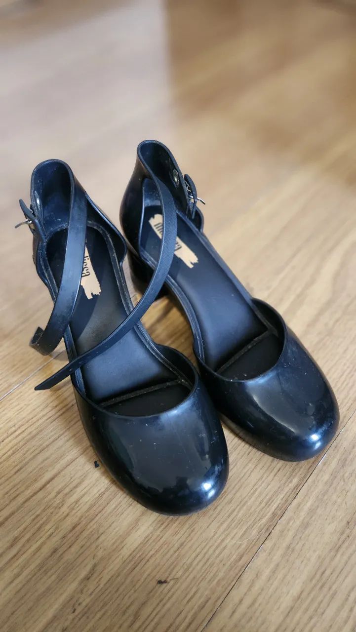 Lindíssima Bota,Sapato e Sandália. - Foto 5