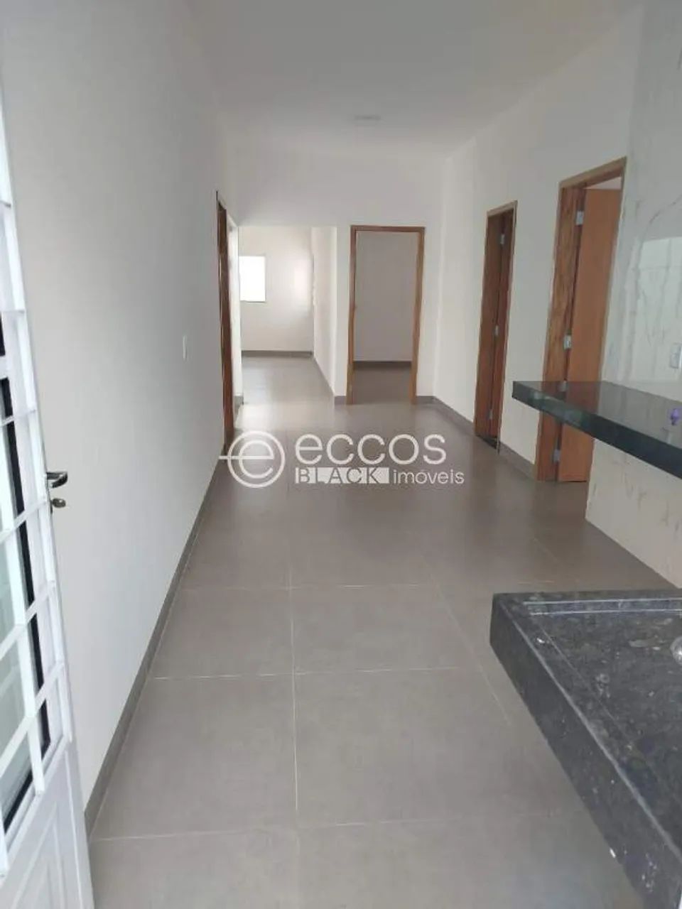 Casa à venda, 3 quartos, 1 suíte, 2 vagas, Jardim Holanda - Uberlândia/MG - Foto 3