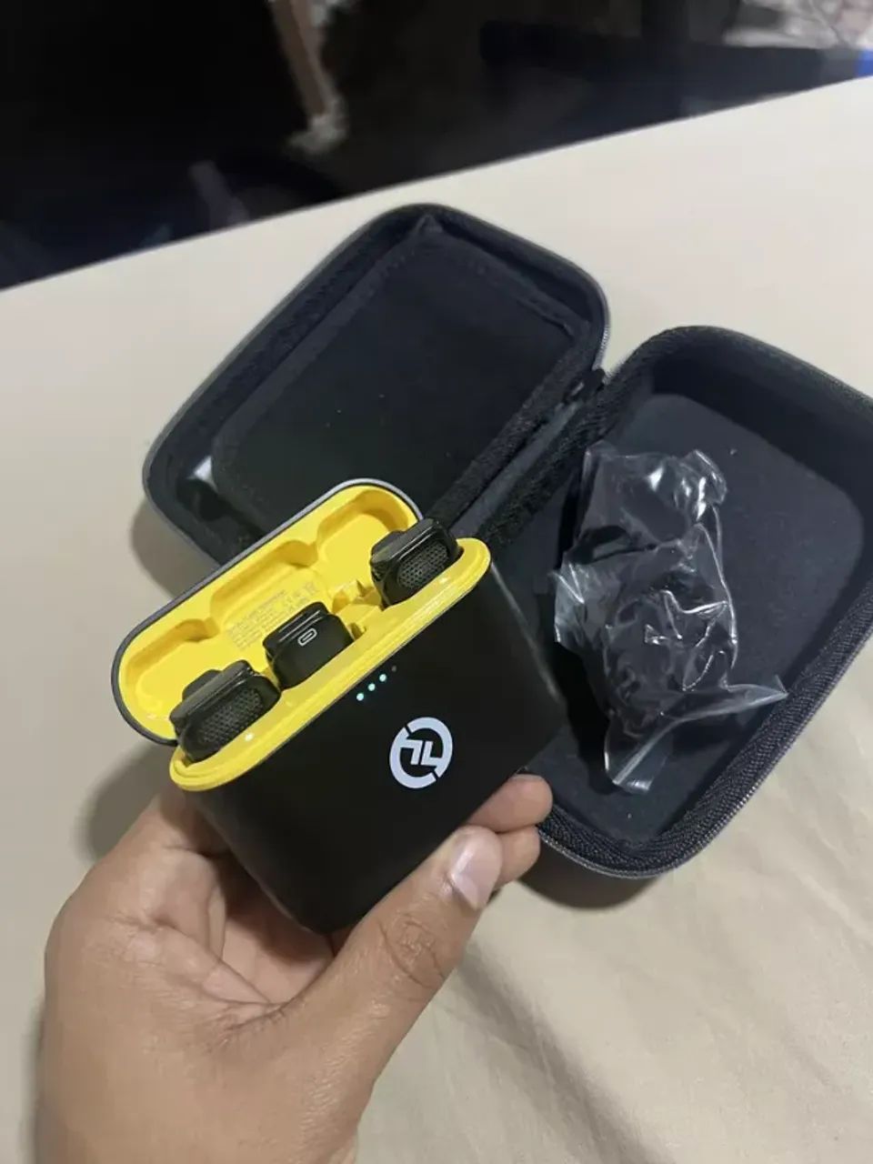 Lacrado - Microfone Hollyland Lark C1 Duo (Lapela Bluetooth) - Foto 4