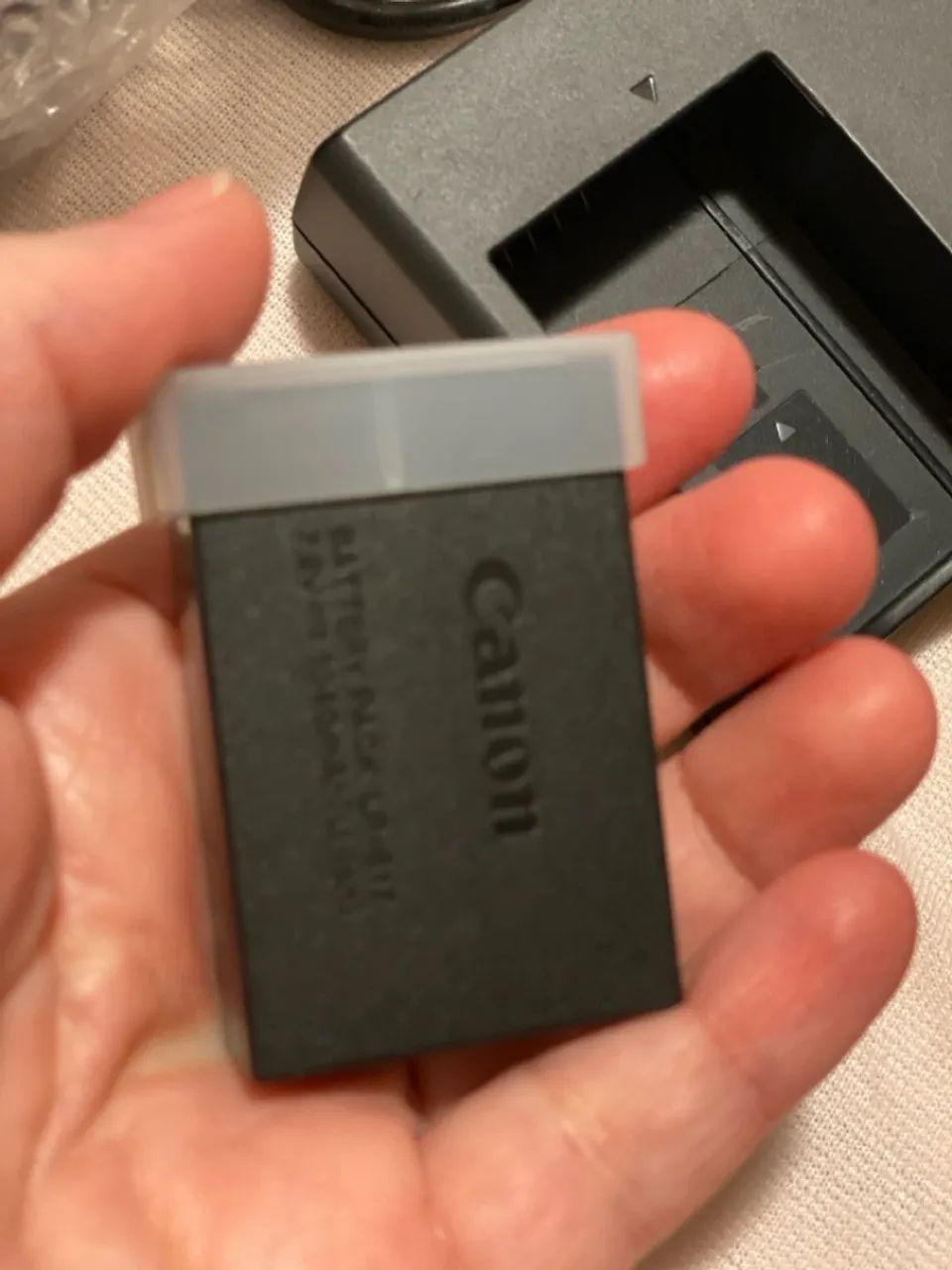 Canon EOS rebel t6i + lente 50mm + bateria extra  - Foto 2