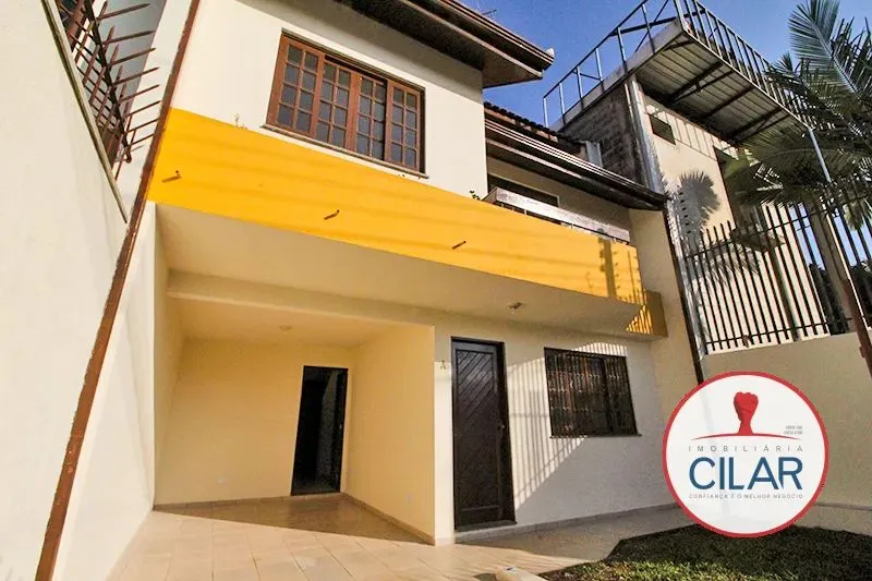 Imobiliária Cilar Aluga Sobrado 3 Quartos no Portão com 132m², Ref. 06887.002-CILAR